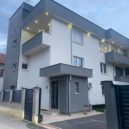 Ssk Apartments Sarajevo Luaran gambar