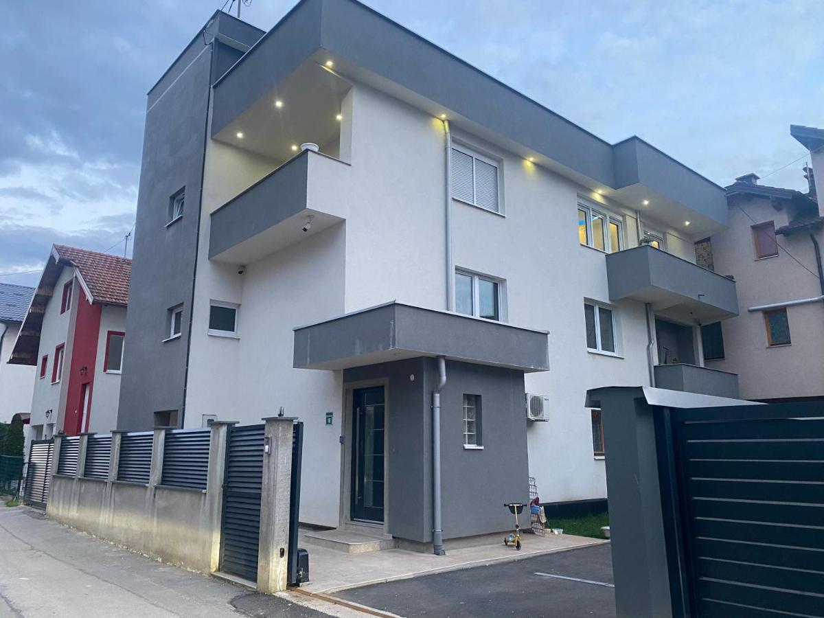Ssk Apartments Sarajevo Luaran gambar